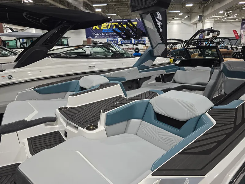 Slide: The Image of Mastercraft XSTAR 2025 - 70