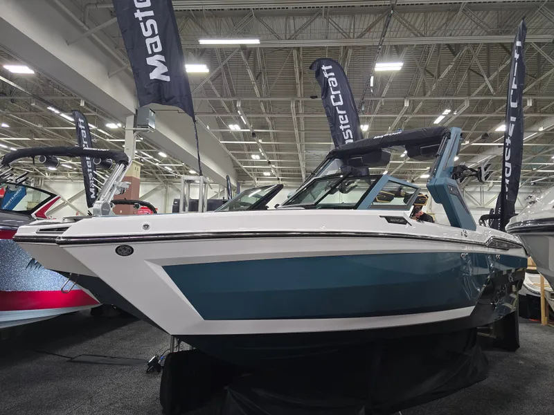 Slide: The Image of Mastercraft XSTAR 2025 - 79