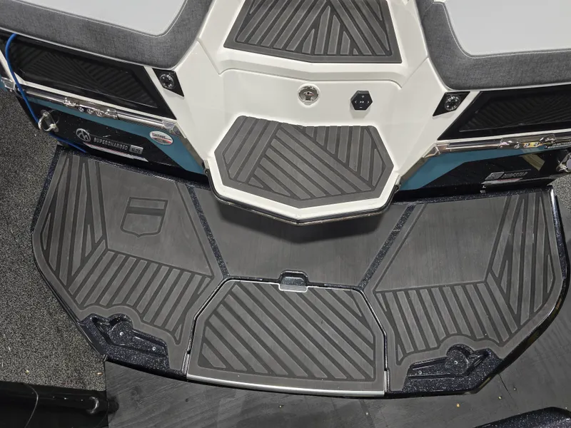 Slide: The Image of Mastercraft XSTAR 2025 - 85