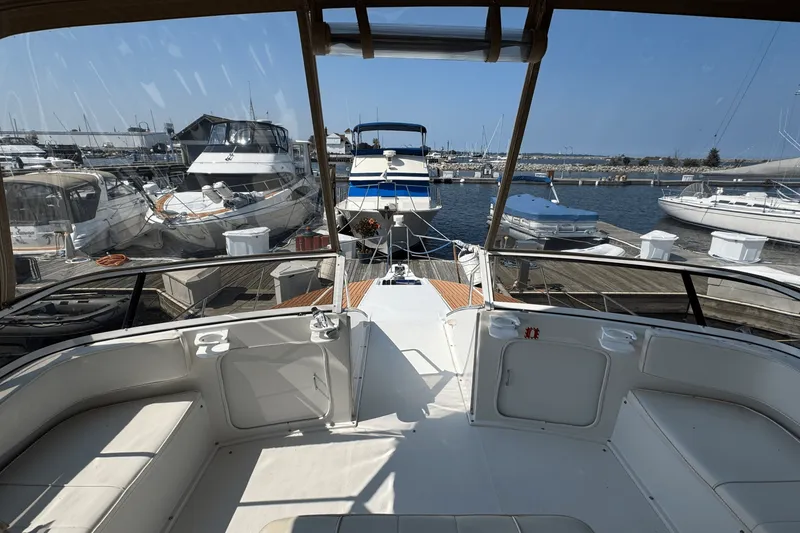 Slide: The Image of Carver 380 SANTEGO 1999 - 15