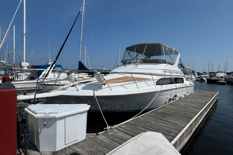 Slide: The Image of Carver Yachts 380 SANTEGO 1999 - 0