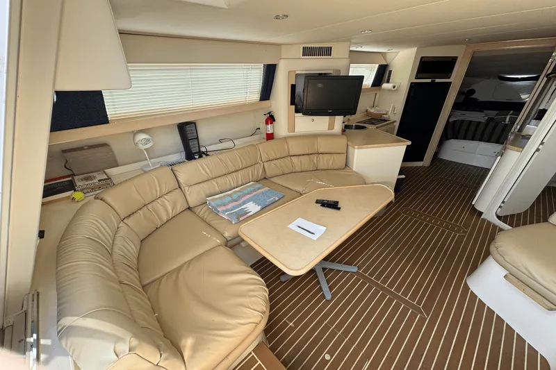 Slide: The Image of Carver Yachts 380 SANTEGO 1999 - 19