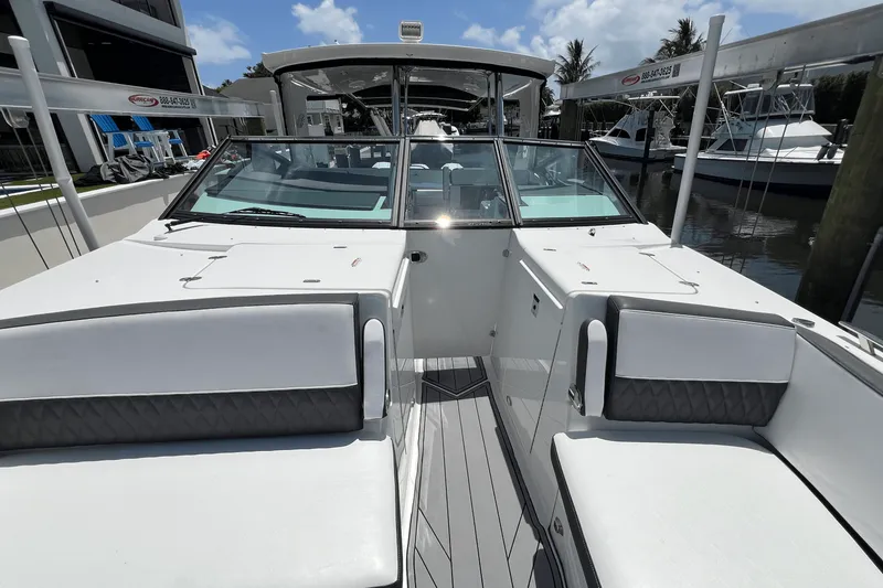 Slide: The Image of Monterey 385 SUPER SPORT 2022 - 47