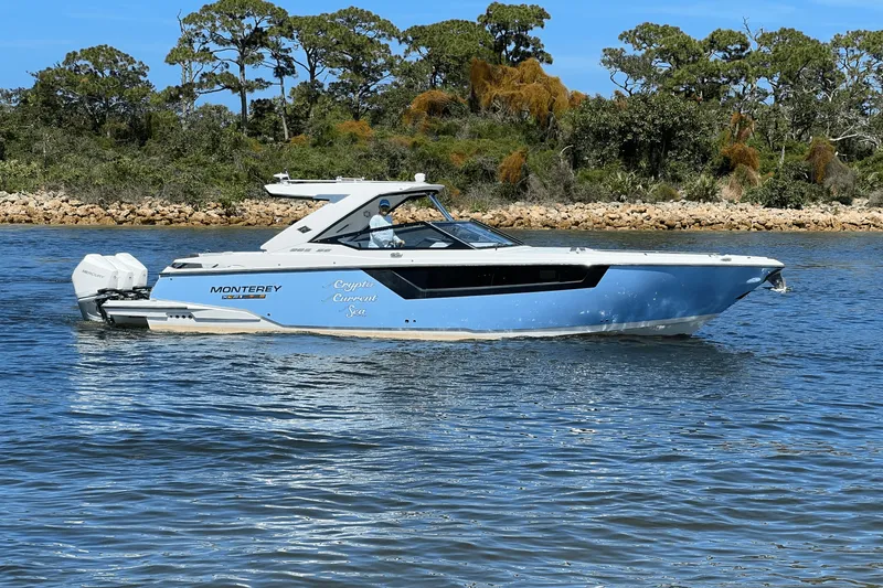 Slide: The Image of Monterey 385 SUPER SPORT 2022 - 5