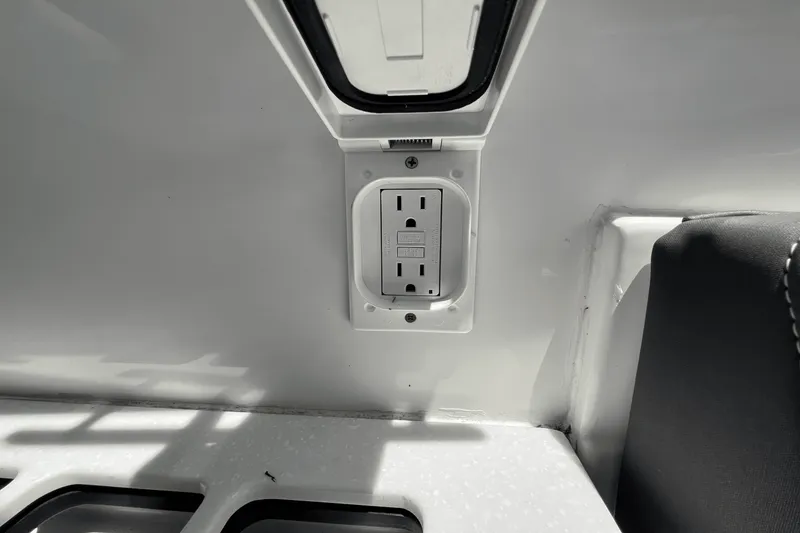 Slide: The Image of Monterey 385 SUPER SPORT 2022 - 69