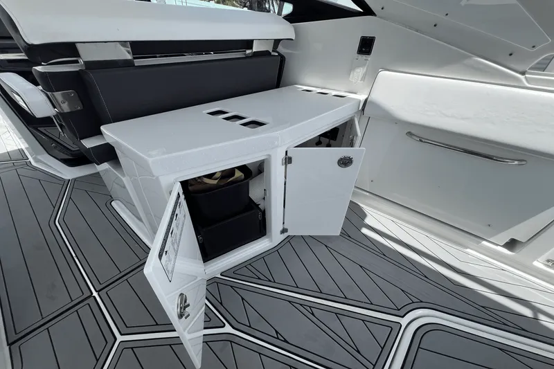 Slide: The Image of Monterey 385 SUPER SPORT 2022 - 85