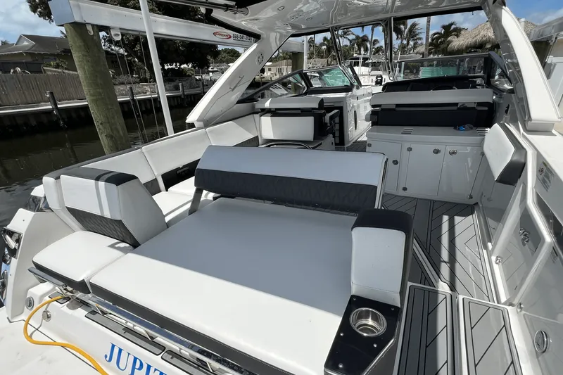 Slide: The Image of Monterey 385 SUPER SPORT 2022 - 91