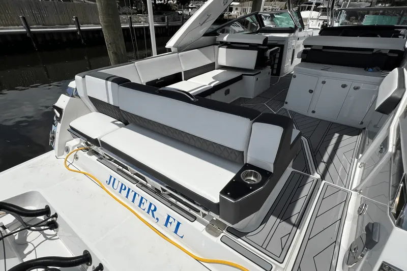 Slide: The Image of Monterey 385 SUPER SPORT 2022 - 92