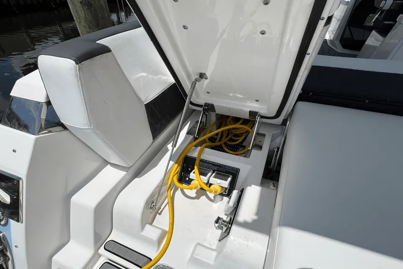 Slide: The Image of Monterey 385 SUPER SPORT 2022 - 93