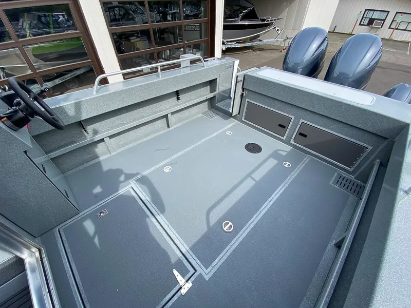 Slide: The Image of North River 2500S WT 2026 - 17