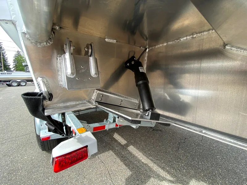 Slide: The Image of North River 2500S WT 2026 - 22