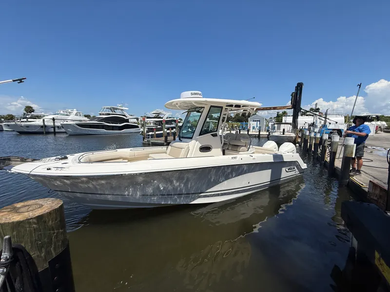 Slide: The Image of Boston Whaler 250 Outrage 2026 - 1