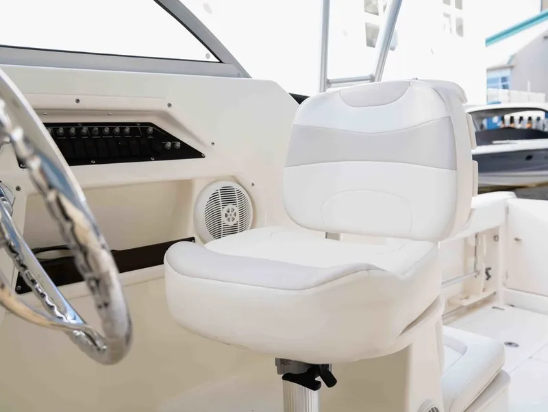 Slide: The Image of Boston Whaler 255 CONQUEST 2008 - 23