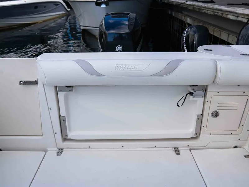 Slide: The Image of Boston Whaler 255 CONQUEST 2008 - 12