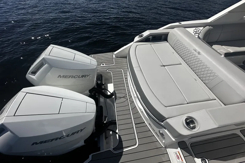 Slide: The Image of Sea Ray SLX 310 Outboard 2026 - 17