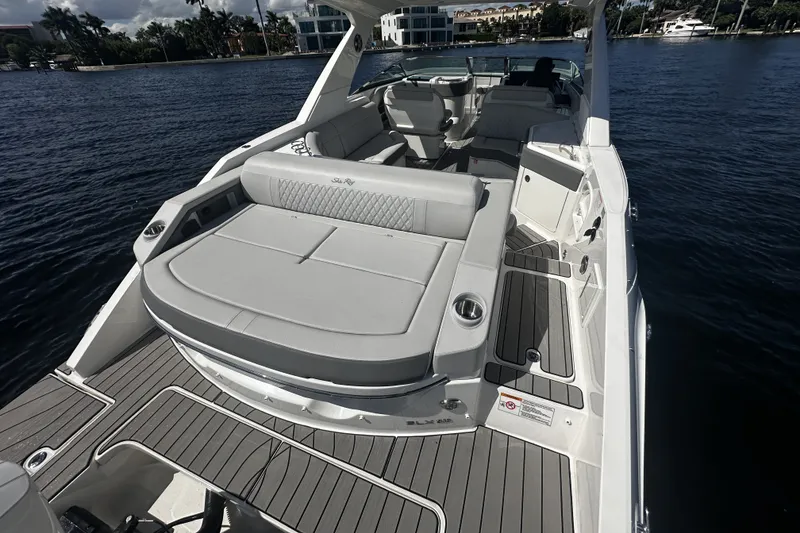 Slide: The Image of Sea Ray SLX 310 Outboard 2026 - 18