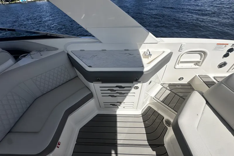 Slide: The Image of Sea Ray SLX 310 Outboard 2026 - 25