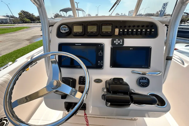 Slide: The Image of Grady-White Fisherman 257 2013 - 10