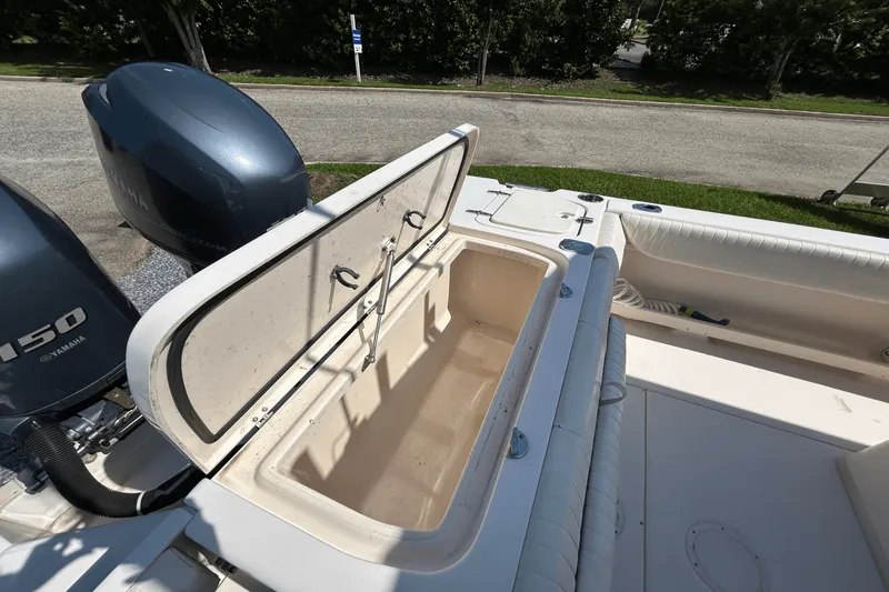 Slide: The Image of Grady-White Fisherman 257 2013 - 5