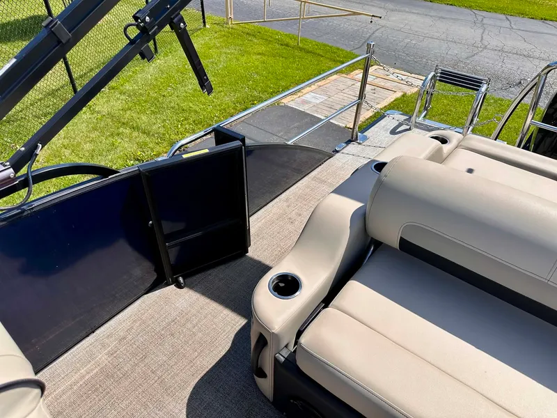 Slide: The Image of Barletta CABRIO 22UC 2020 - 24