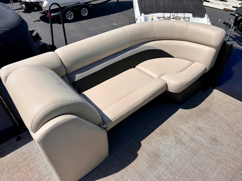 Slide: The Image of Barletta CABRIO 22UC 2020 - 29