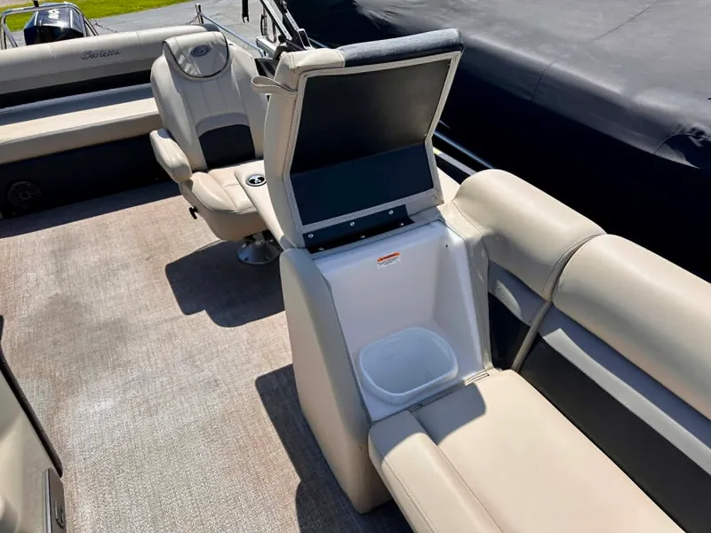 Slide: The Image of Barletta CABRIO 22UC 2020 - 12