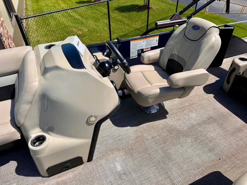 Slide: The Image of Barletta CABRIO 22UC 2020 - 27