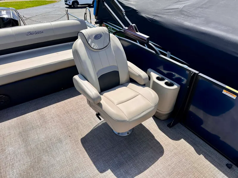 Slide: The Image of Barletta CABRIO 22UC 2020 - 26