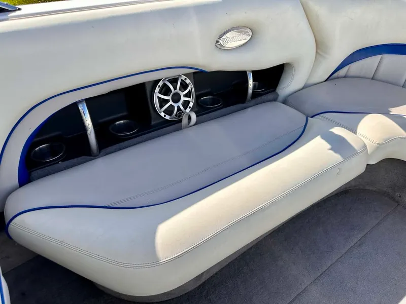Slide: The Image of Malibu SUNSCAPE 23LSV 2004 - 15