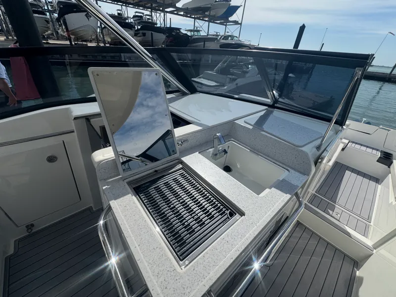 Slide: The Image of Aquila 32 SPORT 2024 - 16