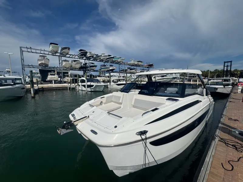 Slide: The Image of Aquila 32 SPORT 2024 - 9