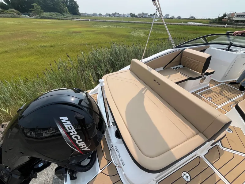Slide: The Image of Sea Ray SPX 210 Outboard 2026 - 2