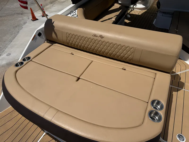 Slide: The Image of Sea Ray 280 SLX 2022 - 20
