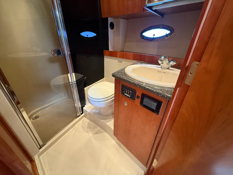 Slide: The Image of Cruisers 420 EXPRESS 2007 - 61