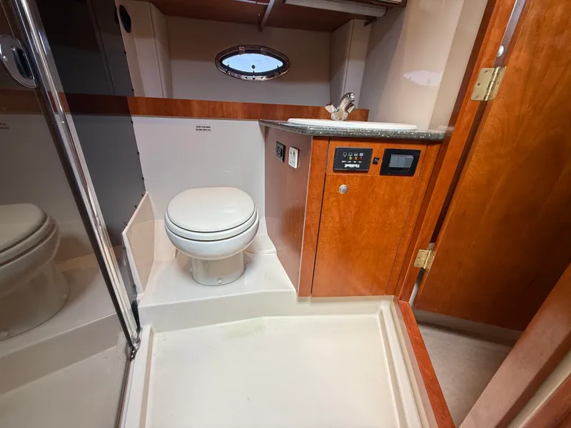 Slide: The Image of Cruisers 420 EXPRESS 2007 - 63