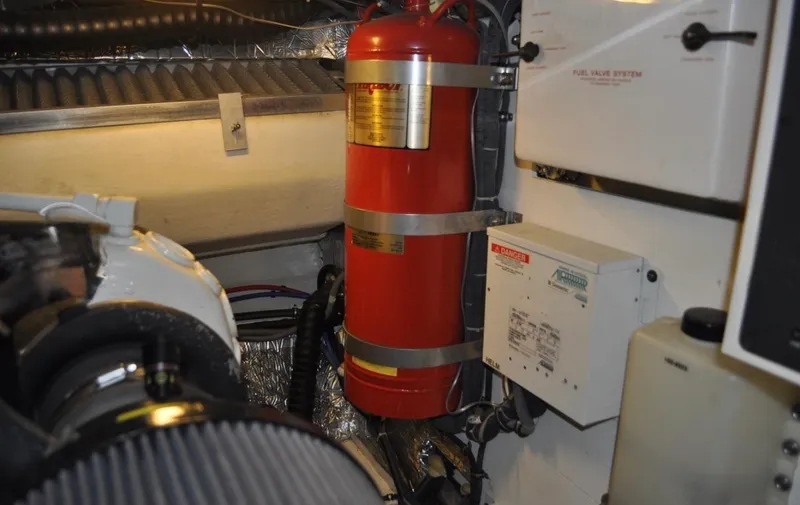 Slide: The Image of Tiara 5200 SOVRAN 2005 - 53