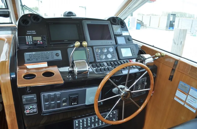 Slide: The Image of Tiara 5200 SOVRAN 2005 - 7
