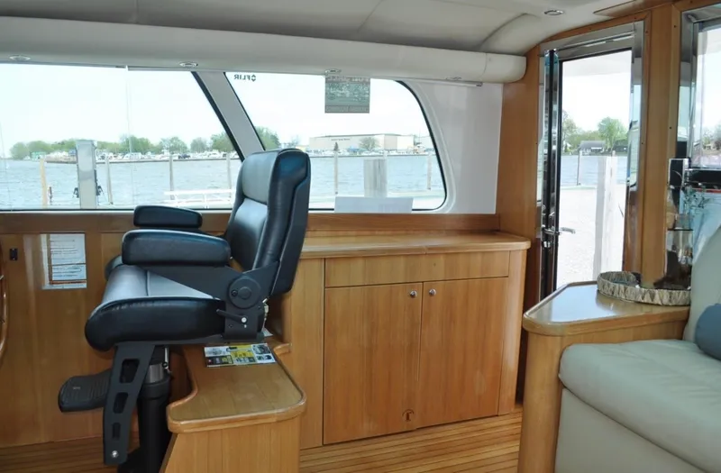 Slide: The Image of Tiara 5200 SOVRAN 2005 - 11