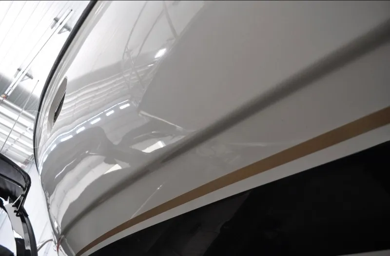 Slide: The Image of Tiara 5200 SOVRAN 2005 - 70