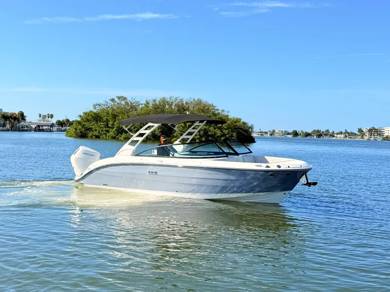 Slide: The Image of Sea Ray SDX 270 Outboard 2027 - 14