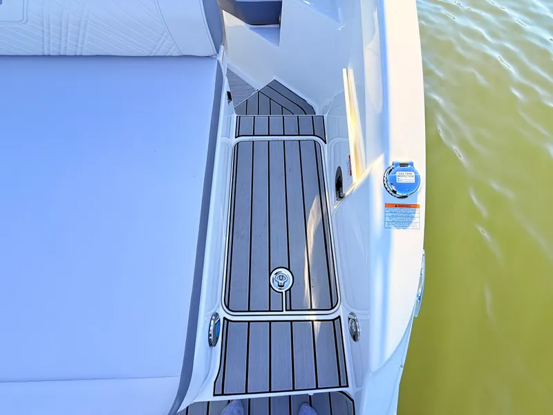 Slide: The Image of Sea Ray SDX 270 Outboard 2027 - 27