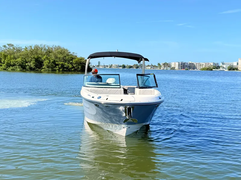 Slide: The Image of Sea Ray SDX 270 Outboard 2027 - 17