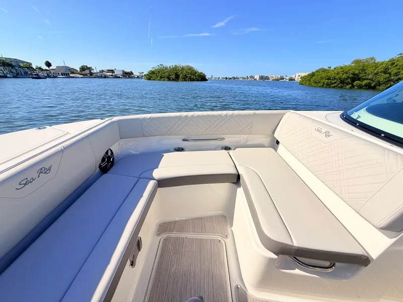 Slide: The Image of Sea Ray SDX 270 Outboard 2027 - 53