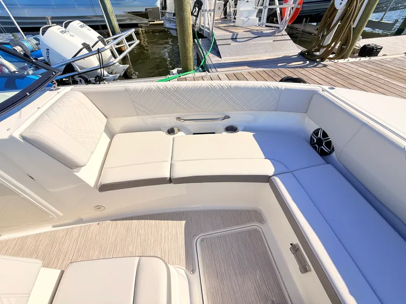 Slide: The Image of Sea Ray SDX 270 Outboard 2027 - 54