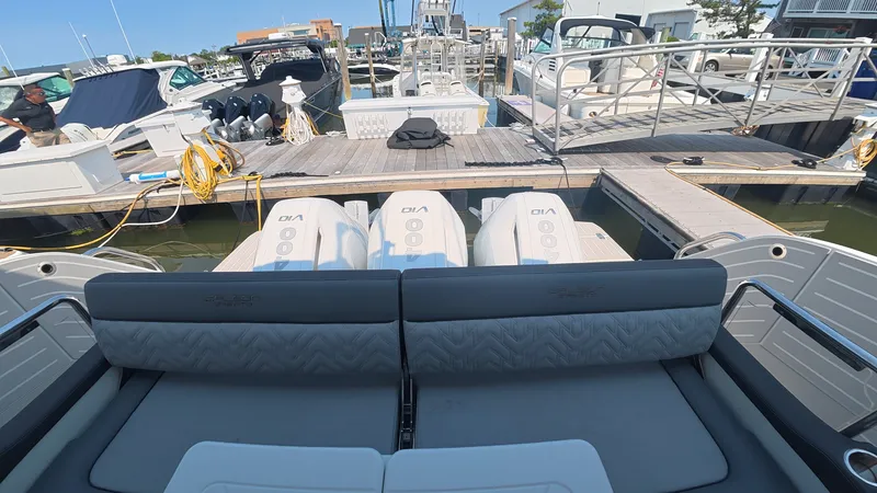 Slide: The Image of Galeon 375 GTO 2025 - 6