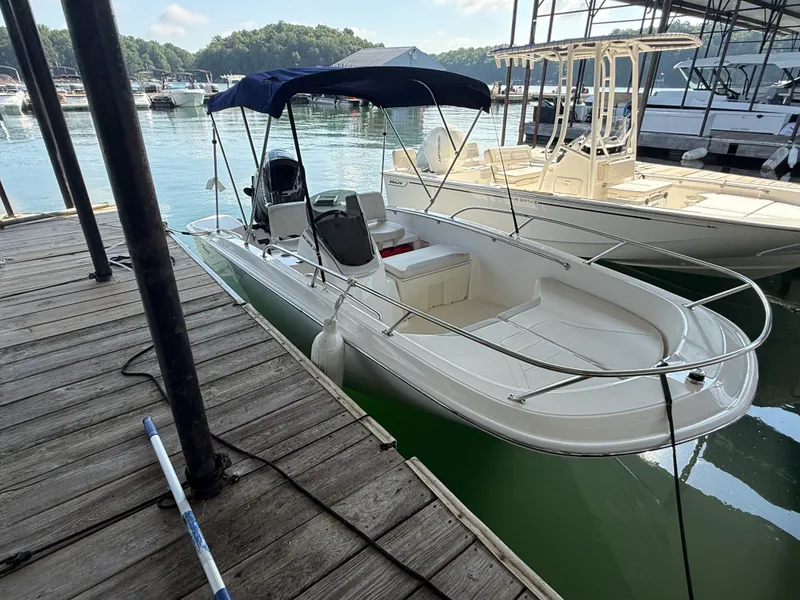 Slide: The Image of Boston Whaler 160 Super Sport 2026 - 1