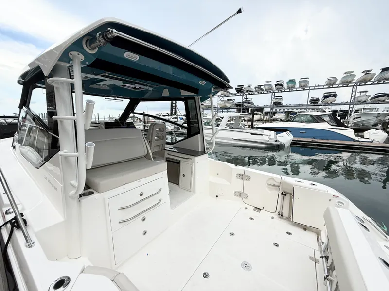 Slide: The Image of Boston Whaler 325 Conquest 2027 - 40