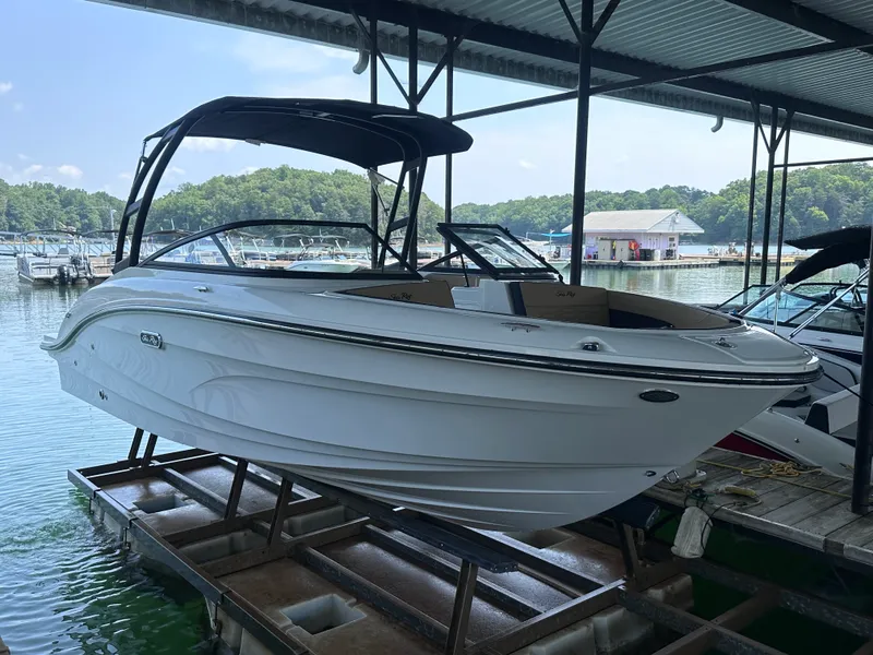 The Image of Sea Ray SPX 210 2027 - 0
