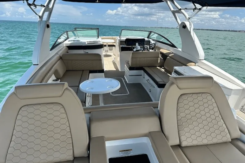 Slide: The Image of Sea Ray 290 SDX OB 2019 - 7