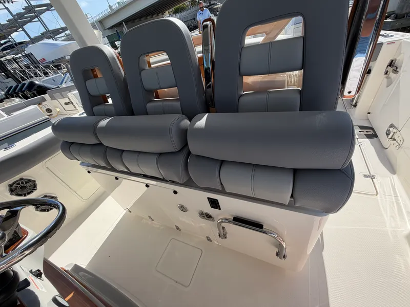 Slide: The Image of Boston Whaler 380 Outrage 2026 - 28